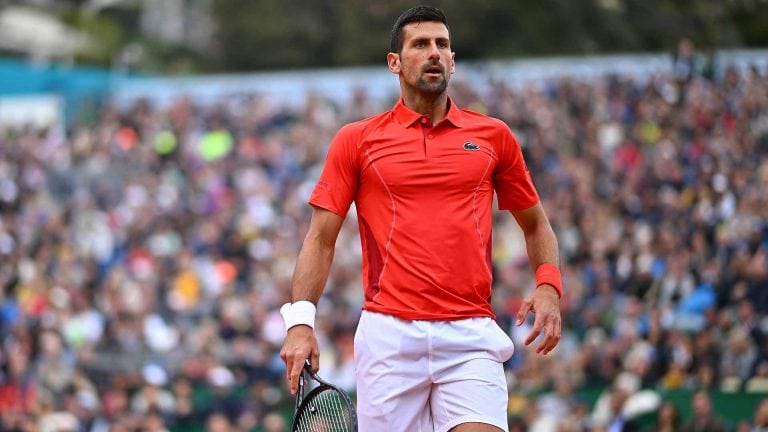 Djokovic male a Montecarlo