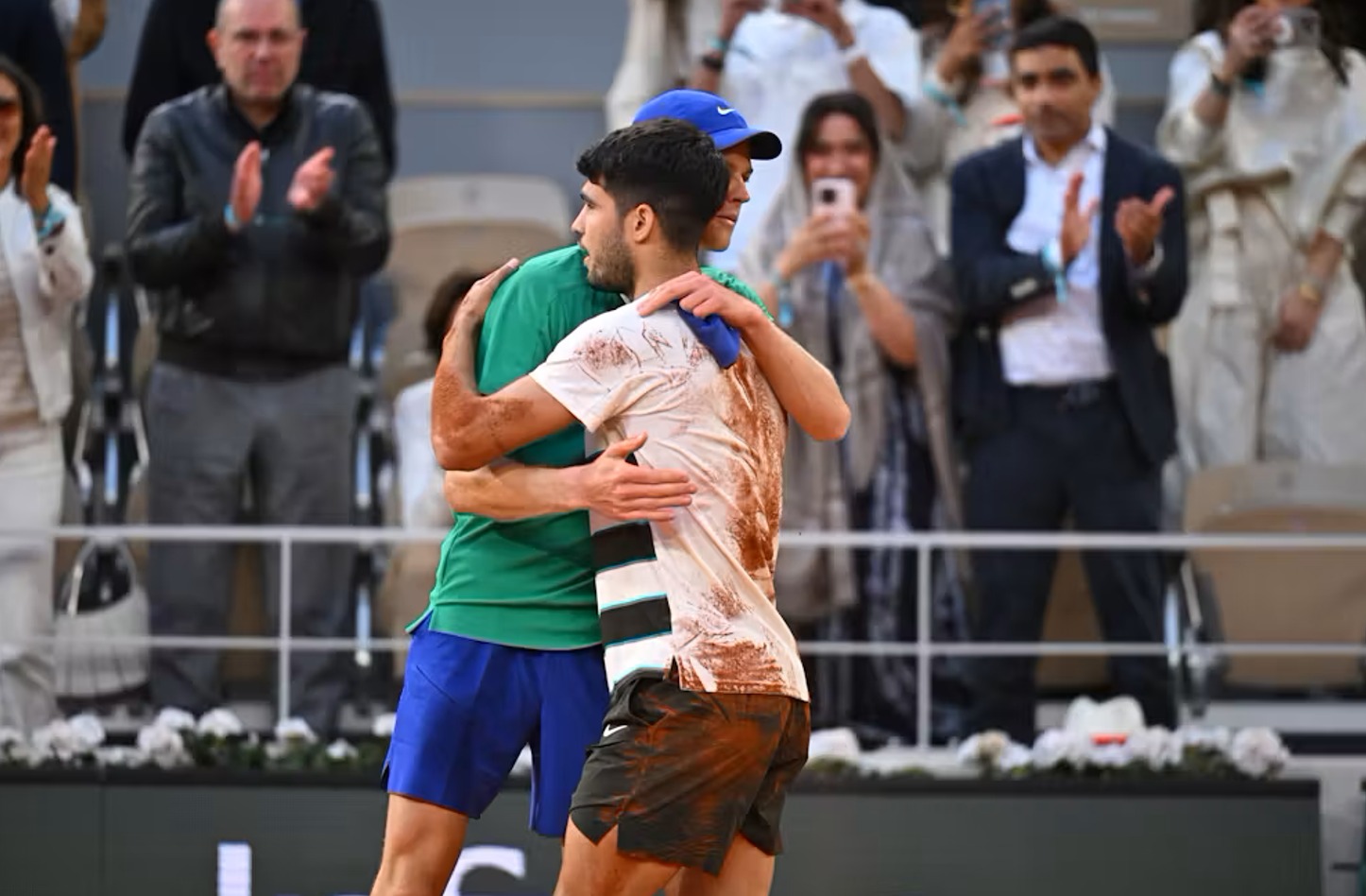 Roland Garros, il fair-play che illumina l’era Alcaraz-Sinner