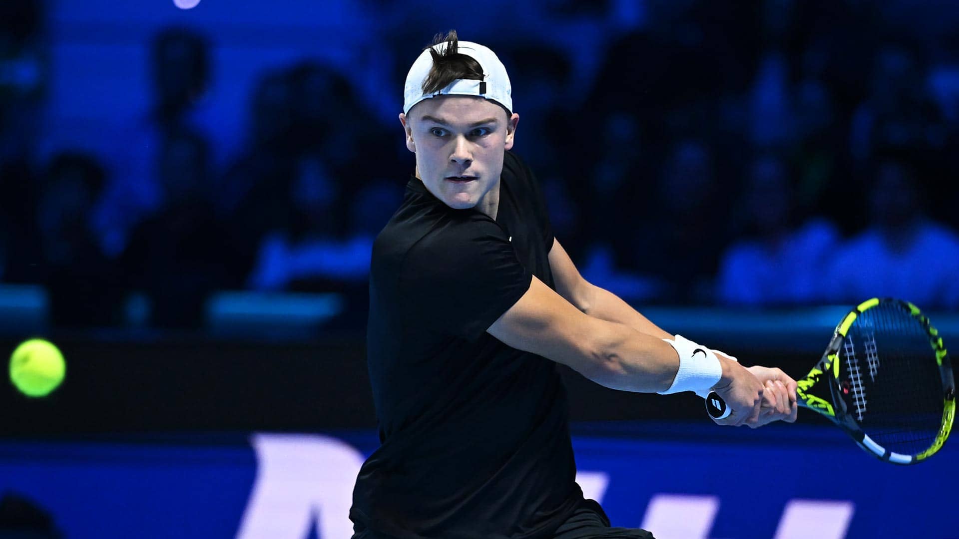 Rune riparte forte a Toronto: “Con Agassi ho imparato tanto”. E ora punta Sinner e Alcaraz