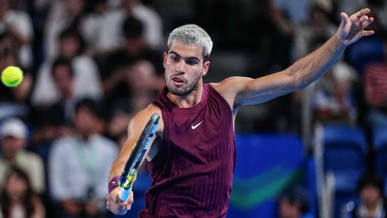 Alcaraz vola in semifinale a Tokyo