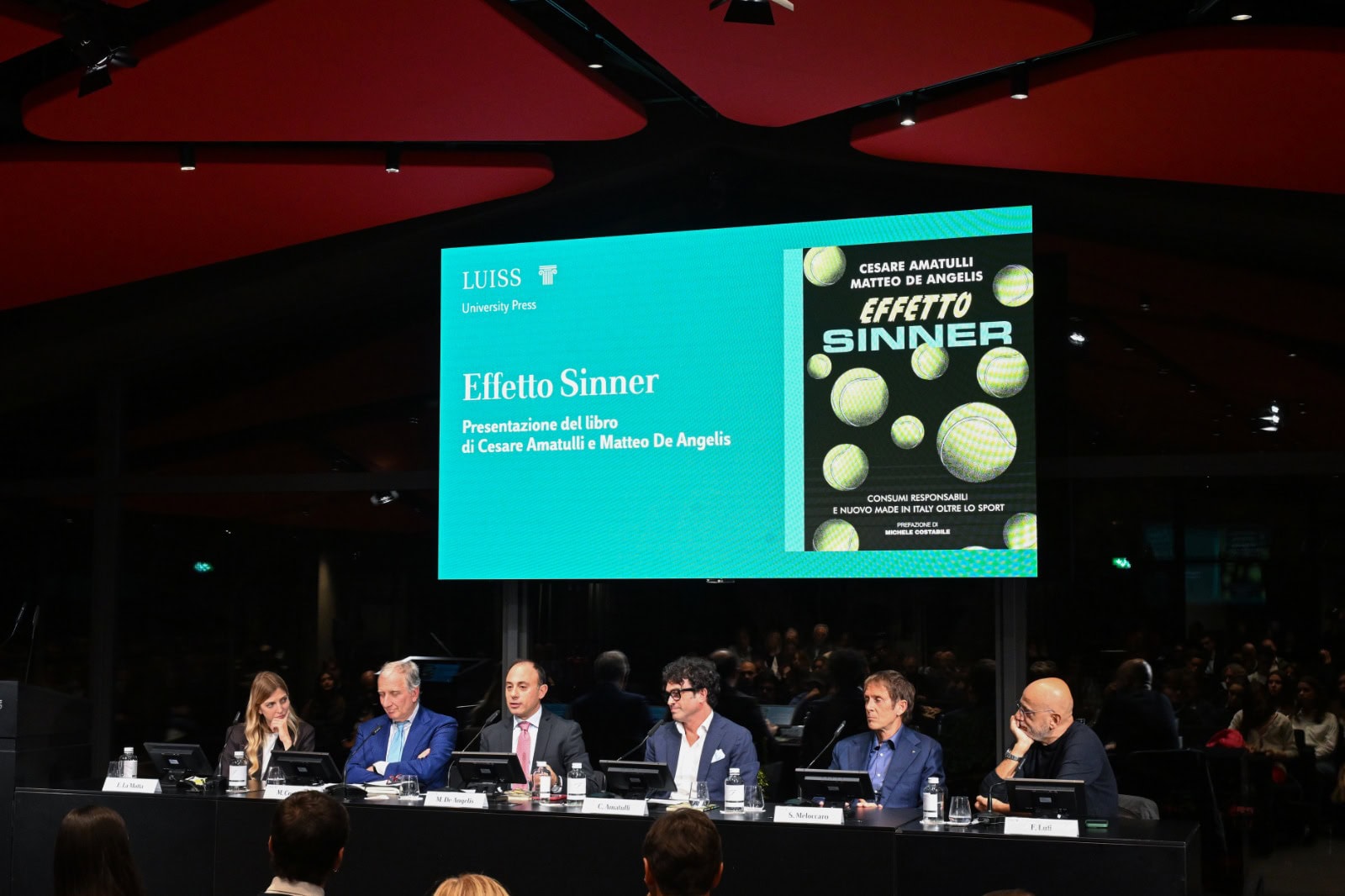Effetto Sinner, il libro che racconta l’impatto culturale del campione gentile: il tour arriva a Milano il 5 novembre
