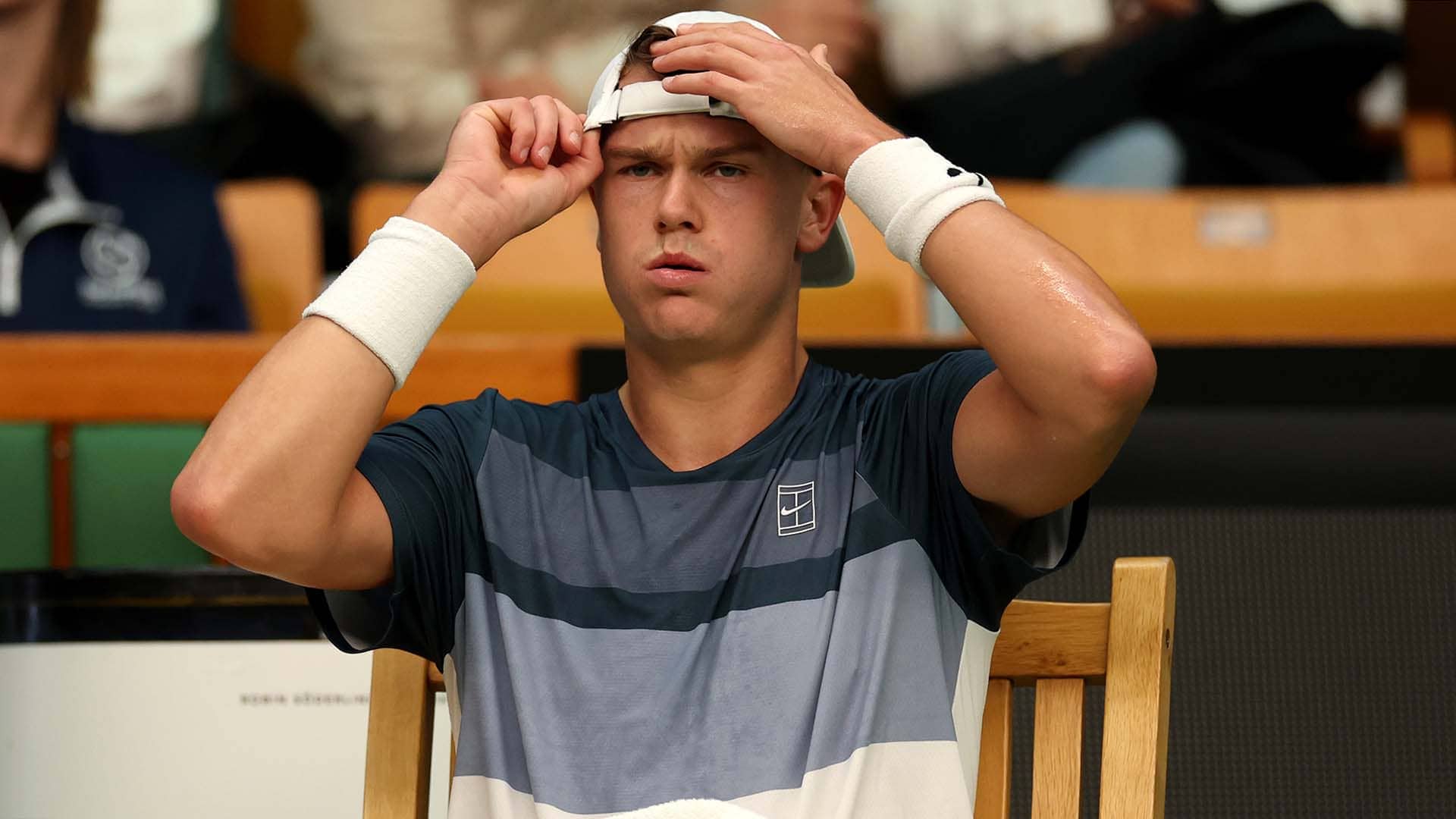Rune salta anche il Roland Garros, scelta sofferta ma prudente