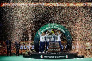 l'Italia che festeggia la Coppa Davis