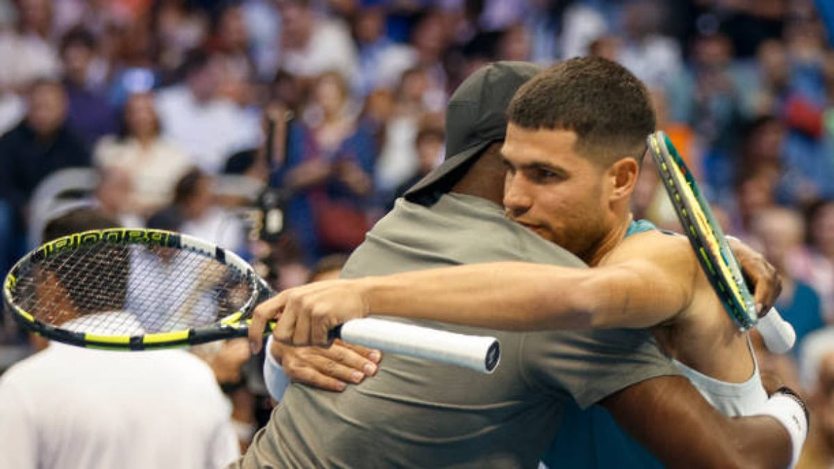 Frances Tiafoe ha sconfitto Carlos Alcaraz nel match d’esibizione in New Jersey