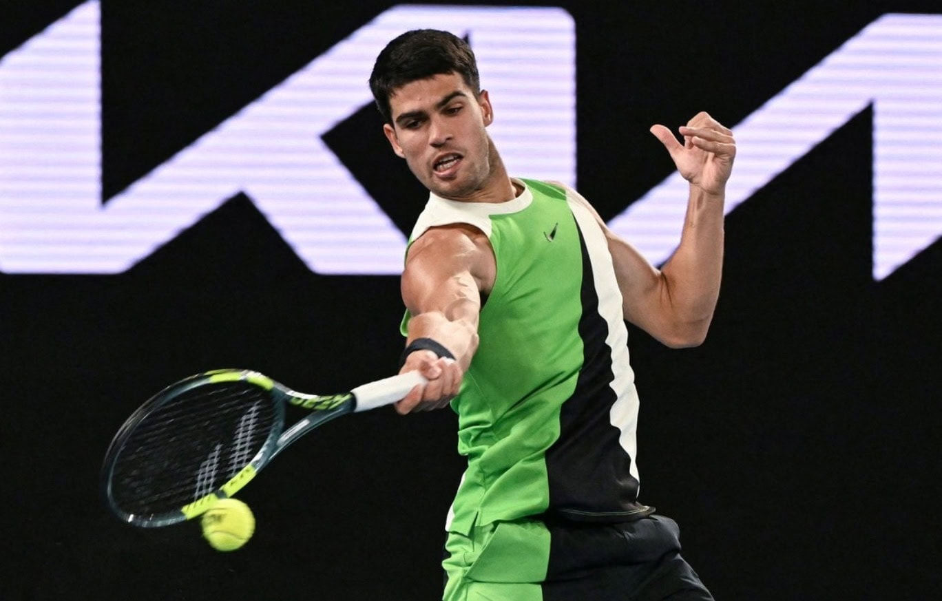 Australian Open, Alcaraz demolisce anche l’idolo di casa de Minaur: è in semifinale