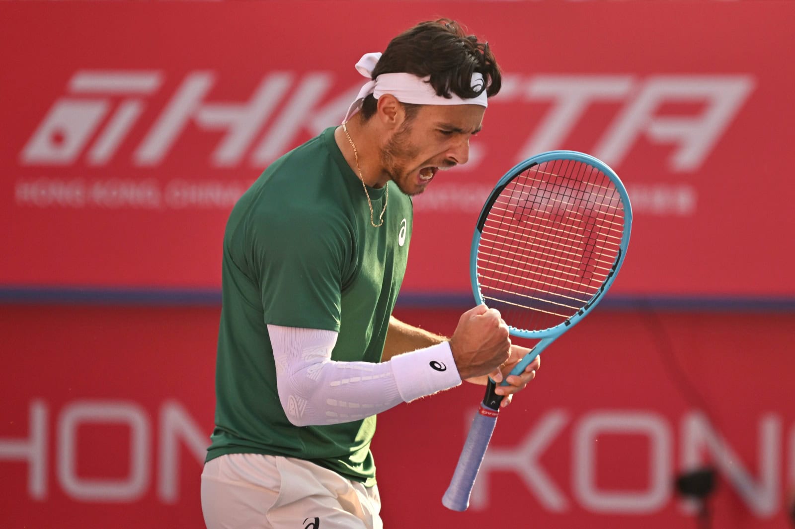 Honk Kong, spettacolo Musetti che supera Rublev e si prende la top 5 mondiale