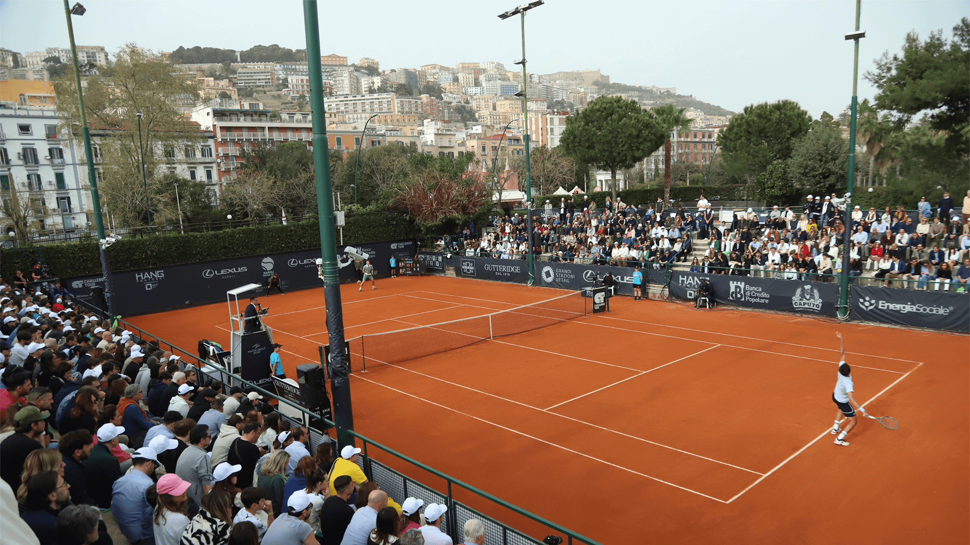 Dei mille migliori giocatori di tennis del mondo 75 sono italiani. Ma USA e Francia fanno meglio
