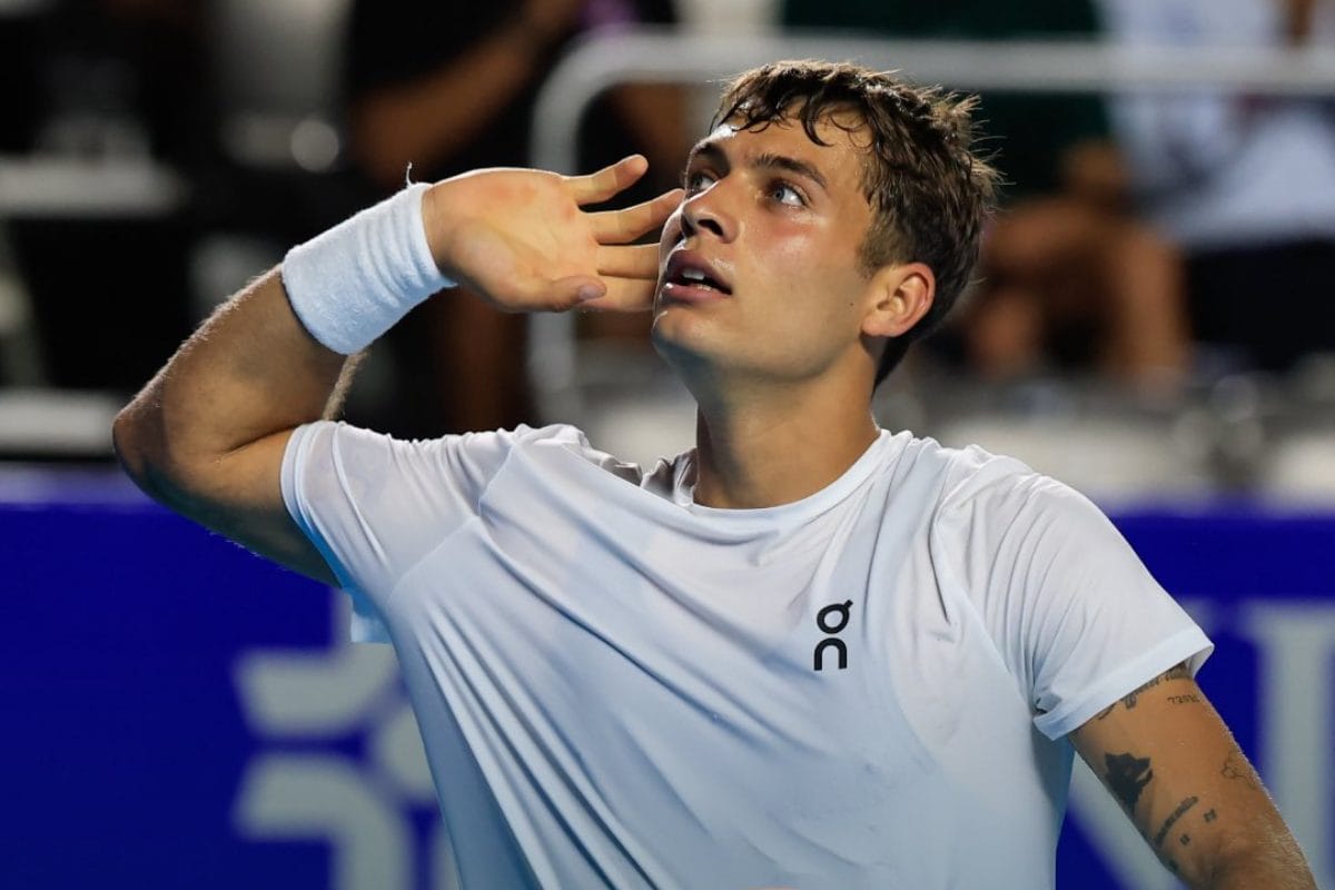 Cobolli: “Sinner ci toglie pressione”. E l’Italia del tennis continua a volare