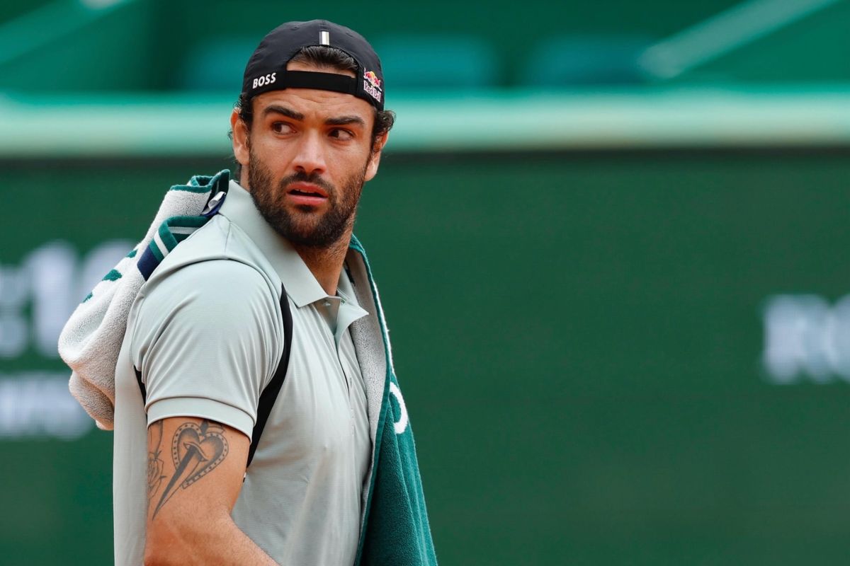 L’amarezza di Berrettini dopo il ritiro al Roland Garros: anche Wimbledon è in dubbio