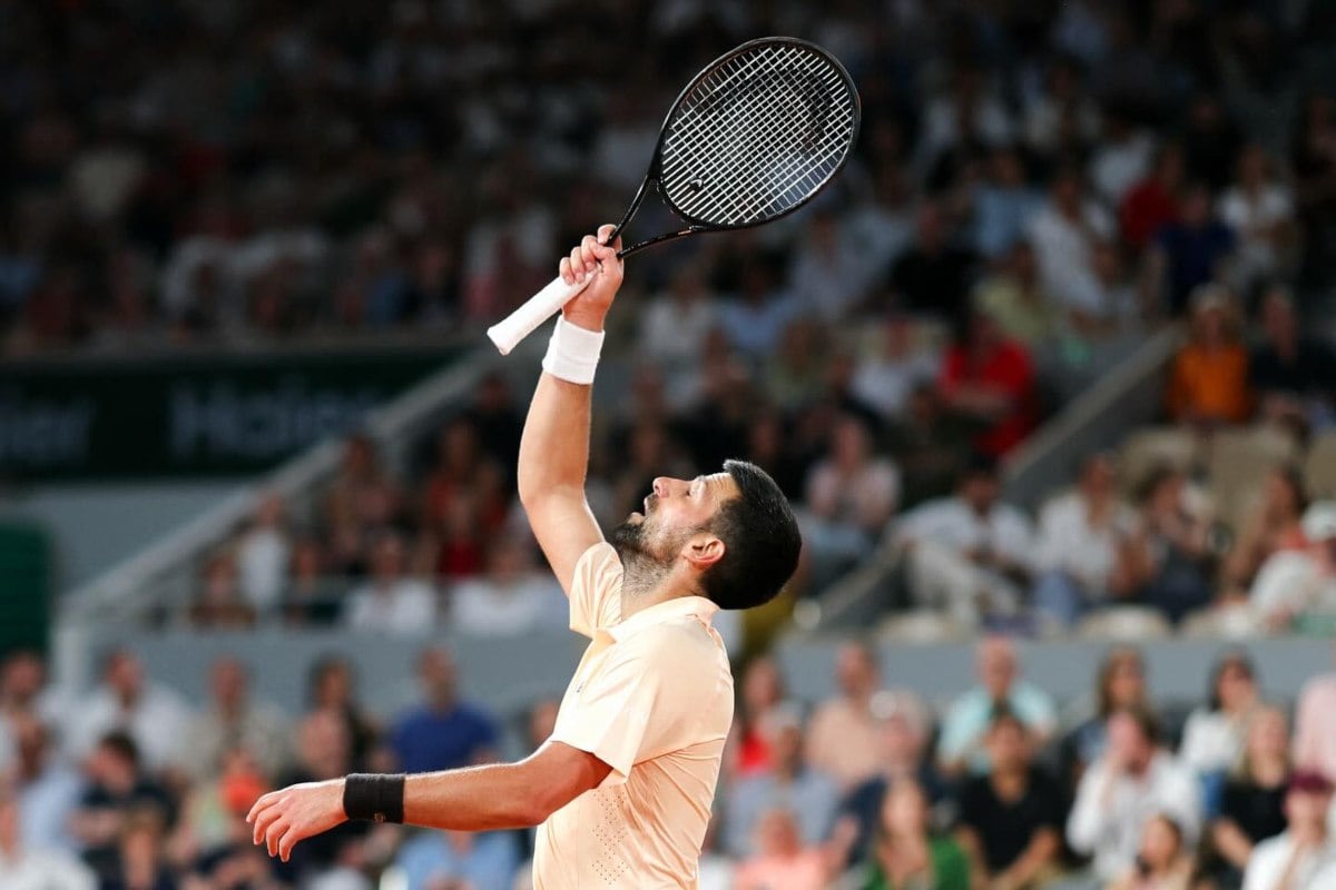 Djokovic, a Parigi la sconfitta della consapevolezza per una leggenda che ormai parla da ‘totem’