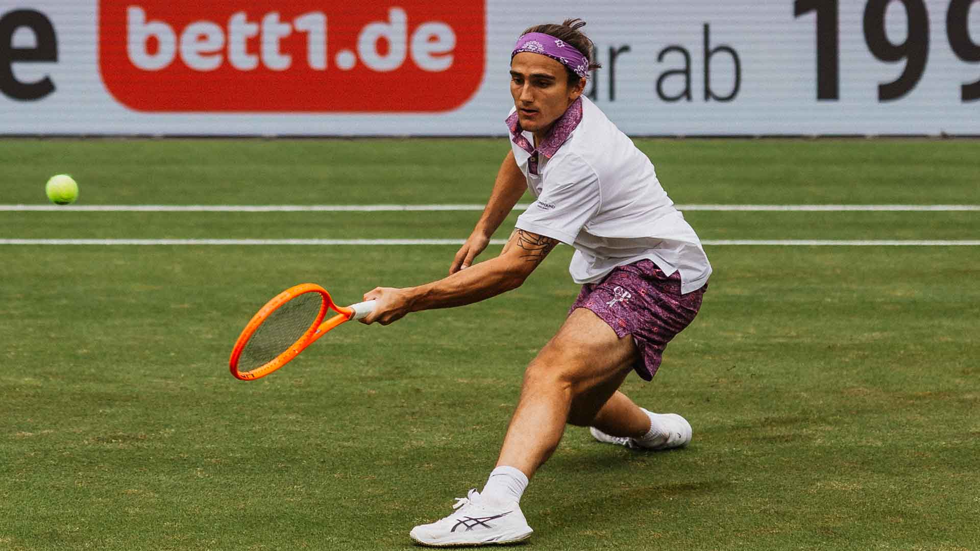 Boss Open, Bellucci si prende i quarti: a Stoccarda l’Italia parte bene sull’erba