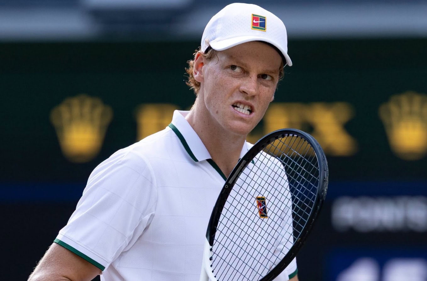 Wimbledon, Sinner travolge Djokovic e torna in finale